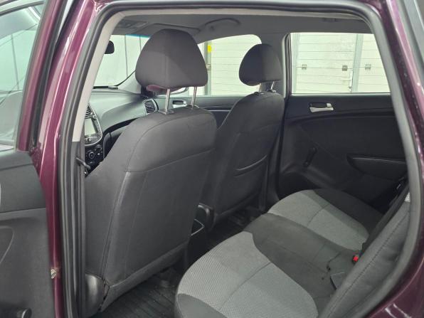 Hyundai Solaris I с пробегом 2012 года, цена 949 000 рублей, 179000 км, хэтчбек, Автокод Объявления