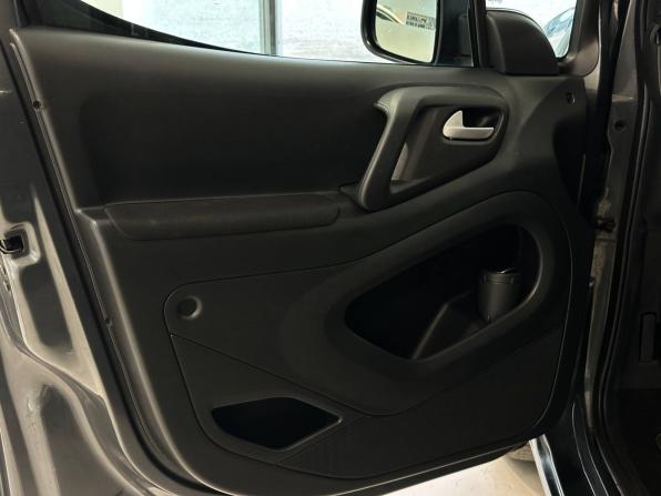 Citroen Berlingo II Рестайлинг 2 с пробегом 2021 года, цена 1 710 000 рублей, 115383 км, компактвэн, Автокод Объявления