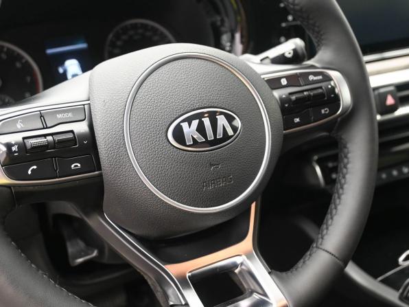 Kia K5 III с пробегом 2021 года, цена 1 949 000 рублей, 138415 км, седан, Автокод Объявления