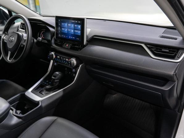Toyota RAV4 V (XA50) с пробегом 2021 года, цена 3 450 000 рублей, 64061 км, внедорожник, Автокод Объявления
