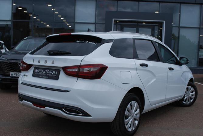 Lada (ВАЗ) Vesta I Рестайлинг (NG) с пробегом 2024 года, цена 1 370 000 рублей, 26806 км, универсал, Автокод Объявления