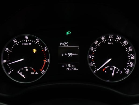 Skoda Octavia II (A5) Рестайлинг с пробегом 2011 года, цена 679 000 рублей, 196657 км, лифтбек, Автокод Объявления