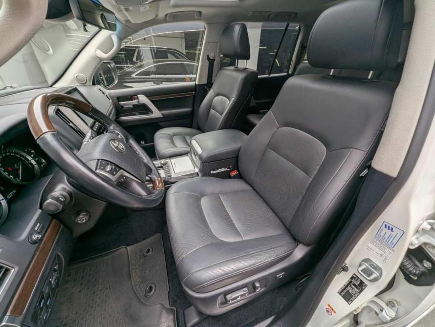 Toyota Land Cruiser 200 Series Рестайлинг 2 Москва  - изображение 10