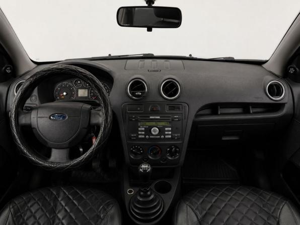Ford Fusion I Рестайлинг с пробегом 2006 года, цена 329 000 рублей, 263402 км, хэтчбек, Автокод Объявления
