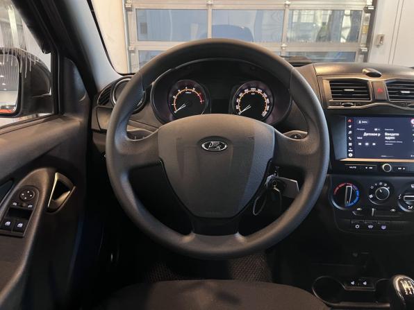 Lada (ВАЗ) Granta I Рестайлинг с пробегом 2022 года, цена 930 000 рублей, 58840 км, лифтбек, Автокод Объявления
