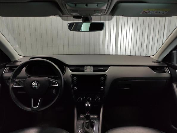 Skoda Octavia III (A7) Рестайлинг с пробегом 2019 года, цена 1 970 000 рублей, 95952 км, лифтбек, Автокод Объявления