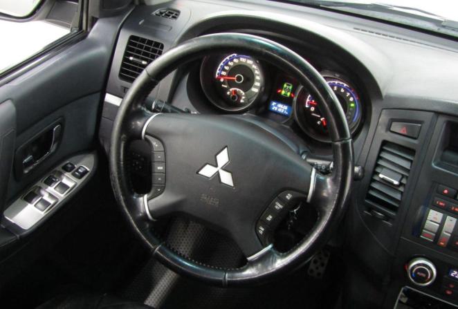 Mitsubishi Pajero IV с пробегом 2006 года, цена 1 150 000 рублей, 291031 км, внедорожник, Автокод Объявления
