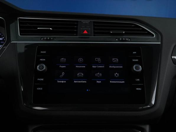 Volkswagen Tiguan II с пробегом 2018 года, цена 3 500 000 рублей, 110169 км, внедорожник, Автокод Объявления