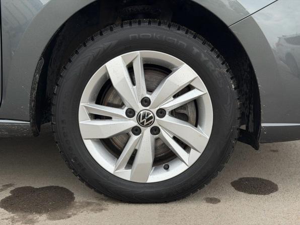 Volkswagen Polo VI с пробегом 2021 года, цена 1 790 000 рублей, 60250 км, лифтбек, Автокод Объявления