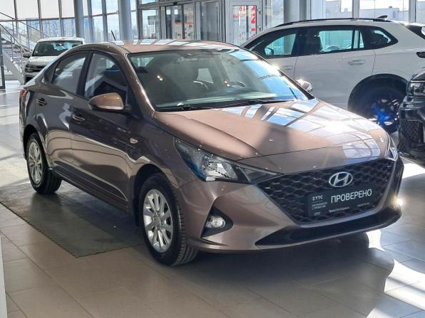 Hyundai Solaris II Рестайлинг с пробегом 2021 года, цена 1 813 000 рублей, 40371 км, седан, Автокод Объявления
