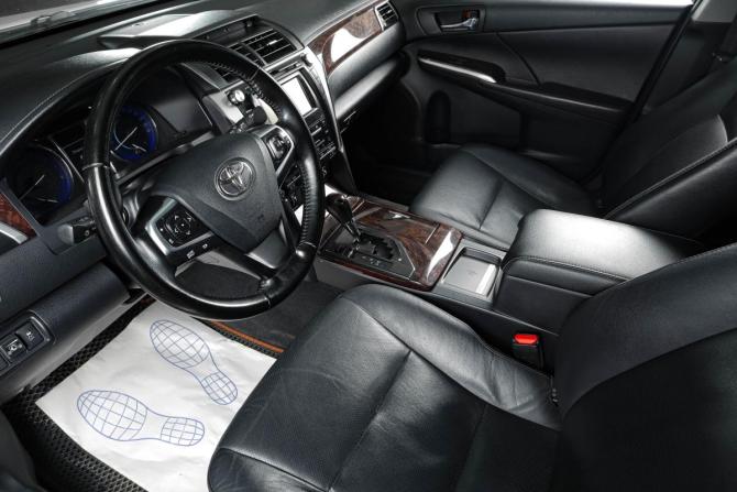 Toyota Camry VII (XV50) Рестайлинг с пробегом 2015 года, цена 1 899 000 рублей, 200000 км, седан, Автокод Объявления