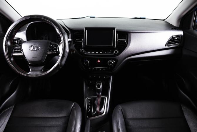 Hyundai Solaris II Рестайлинг с пробегом 2020 года, цена 1 639 000 рублей, 114500 км, седан, Автокод Объявления