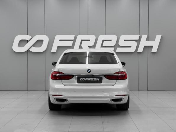 BMW 7 серии VI (G11/G12) с пробегом 2017 года, цена 3 150 000 рублей, 193727 км, седан, Автокод Объявления