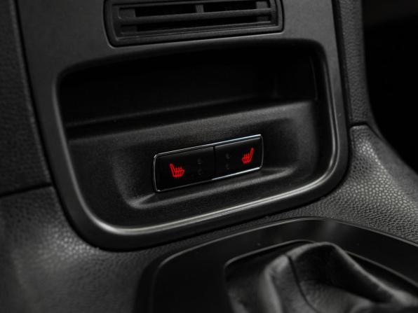 Ford Fiesta Mk6 Рестайлинг с пробегом 2015 года, цена 1 120 000 рублей, 87417 км, седан, Автокод Объявления