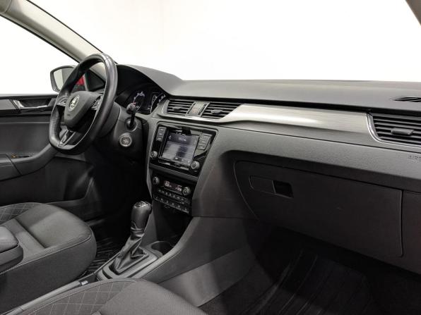 Skoda Rapid I Рестайлинг с пробегом 2019 года, цена 1 450 000 рублей, 64988 км, лифтбек, Автокод Объявления