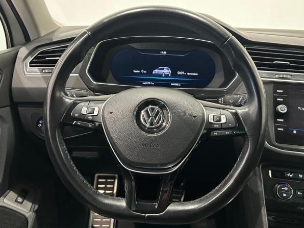 Volkswagen Tiguan II с пробегом 2018 года, цена 2 099 000 рублей, 169316 км, внедорожник, Автокод Объявления