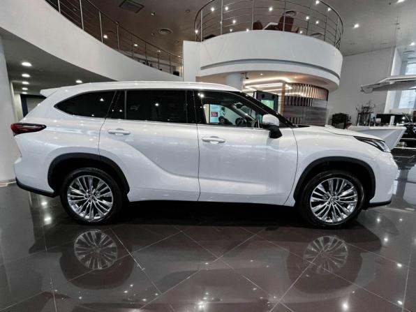 Toyota Highlander IV (XU70) с пробегом 2026 года, цена 5 917 600 рублей, 34 км, внедорожник, Автокод Объявления