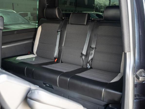Volkswagen Multivan T6 с пробегом 2018 года, цена 5 730 000 рублей, 151031 км, минивэн, Автокод Объявления