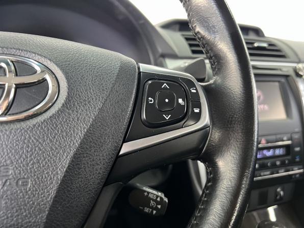 Toyota Camry VII (XV50) Рестайлинг с пробегом 2015 года, цена 1 770 000 рублей, 171000 км, седан, Автокод Объявления