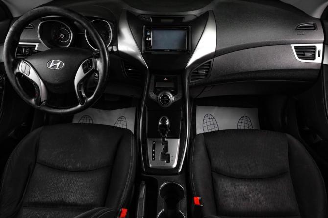 Hyundai Avante V с пробегом 2013 года, цена 1 169 000 рублей, 145380 км, седан, Автокод Объявления