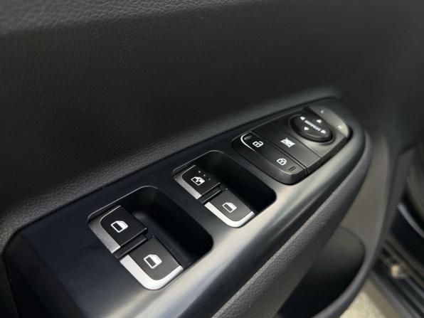 Kia Rio IV с пробегом 2019 года, цена 1 450 000 рублей, 89053 км, хэтчбек, Автокод Объявления