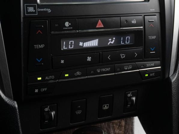 Toyota Camry VII (XV50) Рестайлинг с пробегом 2015 года, цена 2 249 000 рублей, 260028 км, седан, Автокод Объявления