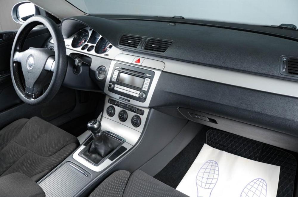 Volkswagen Passat B6 Тюмень  - изображение 11