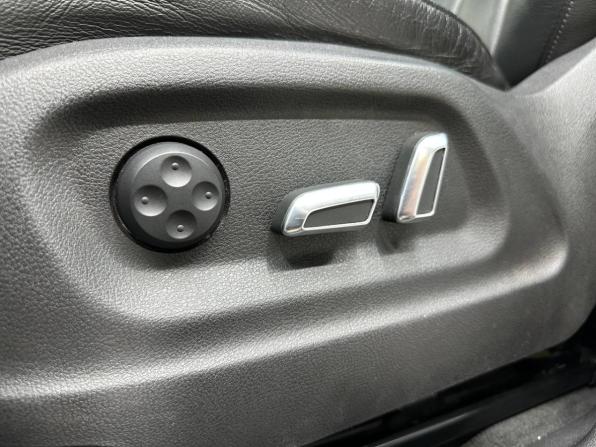 Audi Q5 I (8R) Рестайлинг с пробегом 2012 года, цена 2 149 490 рублей, 180882 км, внедорожник, Автокод Объявления