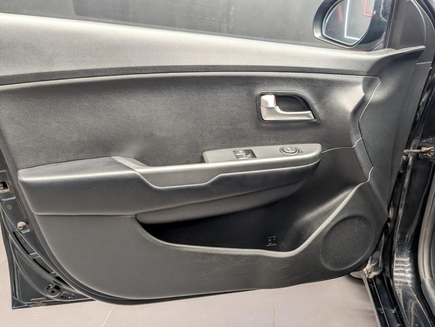 Kia Rio III Рестайлинг Москва  - изображение 18