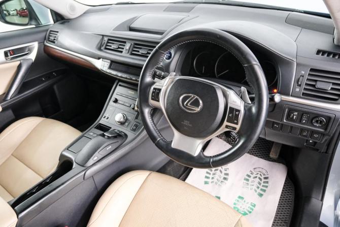 Lexus CT I с пробегом 2012 года, цена 1 399 000 рублей, 194990 км, хэтчбек, Автокод Объявления