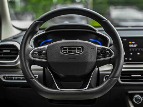 Geely Coolray I с пробегом 2023 года, цена 1 767 000 рублей, 57023 км, внедорожник, Автокод Объявления