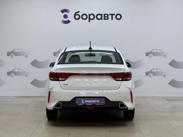 Kia Rio IV Рестайлинг с пробегом 2021 года, цена 1 690 000 рублей, 66908 км, седан, Автокод Объявления