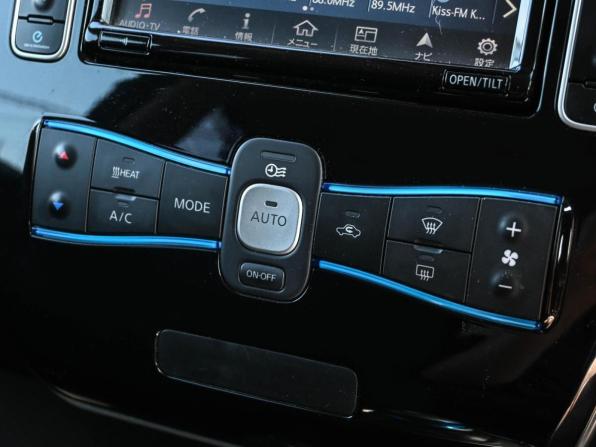 Nissan Leaf I (ZE0/AZE0) с пробегом 2017 года, цена 1 378 000 рублей, 98649 км, хэтчбек, Автокод Объявления