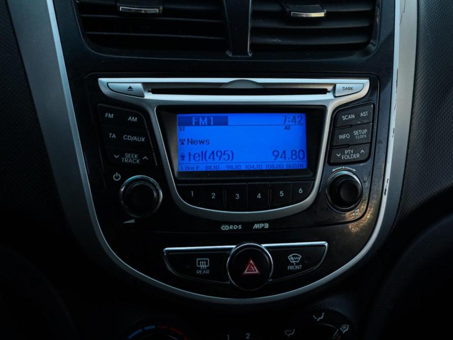 Hyundai Solaris I Москва  - изображение 17