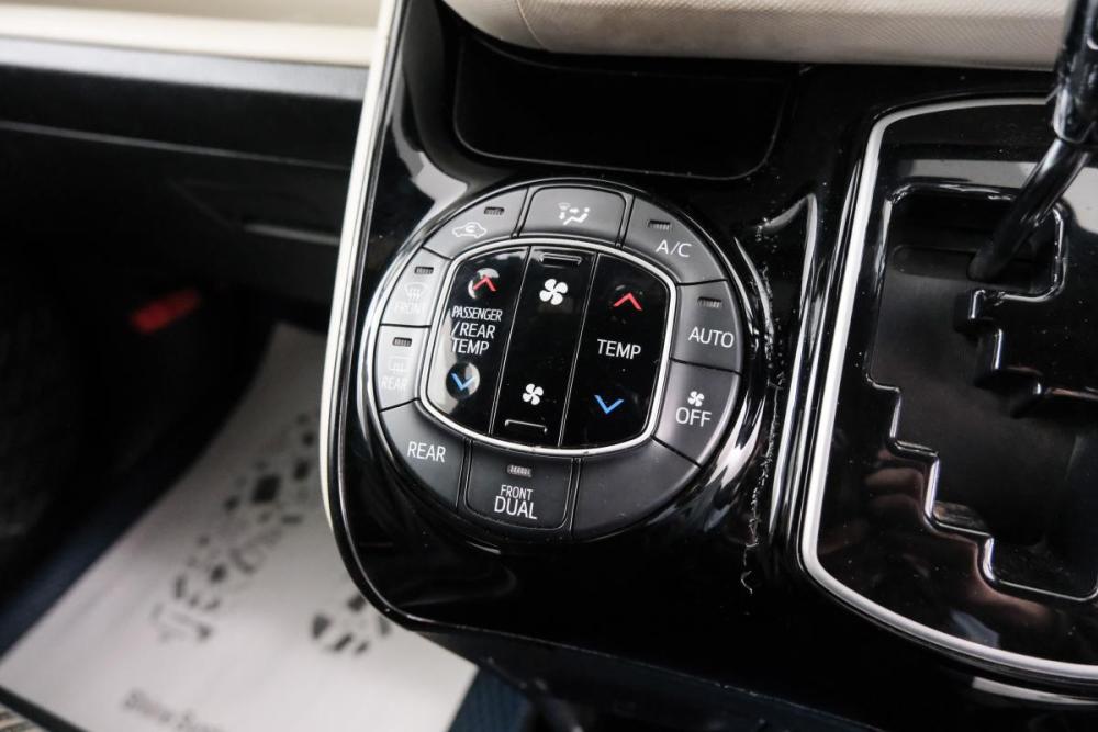 Toyota Noah III (R80) Рестайлинг Красноярск  - изображение 18