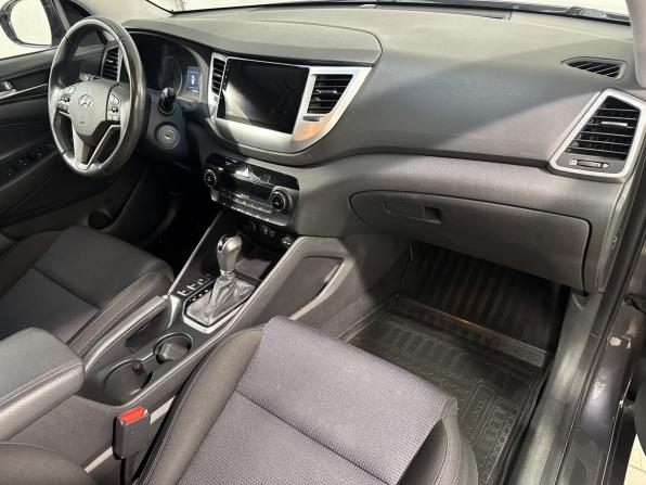 Hyundai Tucson III с пробегом 2016 года, цена 1 979 800 рублей, 140000 км, внедорожник, Автокод Объявления
