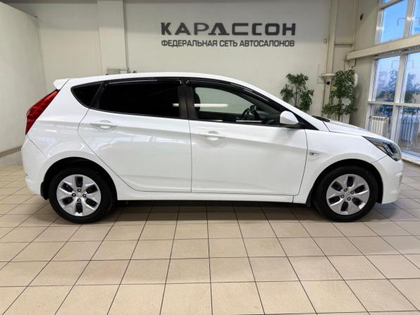 Hyundai Solaris I Рестайлинг с пробегом 2015 года, цена 779 000 рублей, 136000 км, хэтчбек, Автокод Объявления