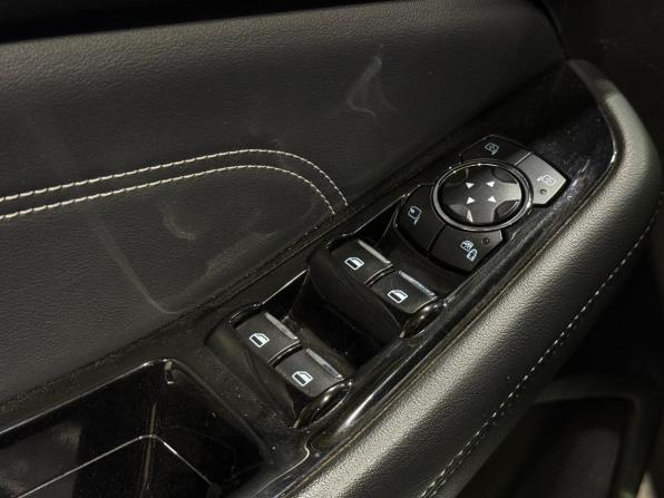 Ford S-MAX II с пробегом 2019 года, цена 2 030 000 рублей, 166914 км, минивэн, Автокод Объявления