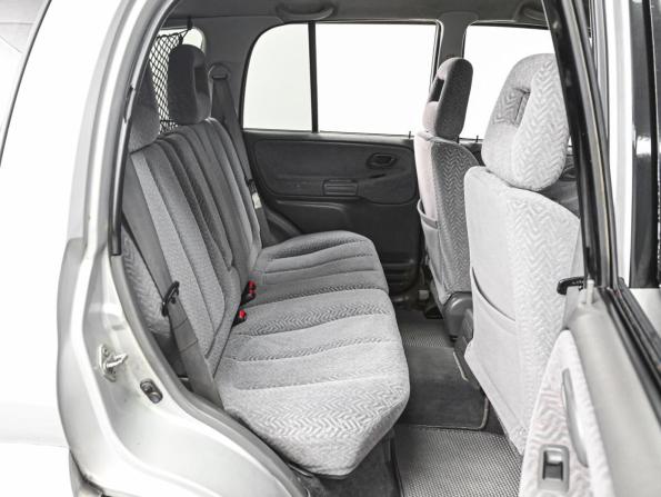 Suzuki Escudo II с пробегом 2000 года, цена 699 000 рублей, 219828 км, внедорожник, Автокод Объявления