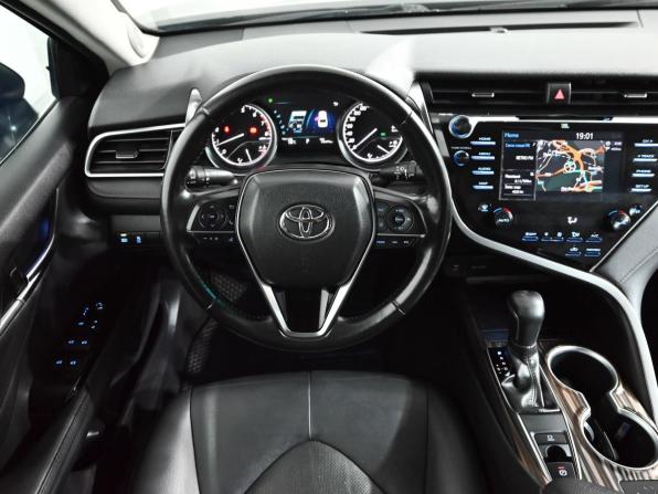Toyota Camry VIII (XV70) с пробегом 2018 года, цена 2 650 000 рублей, 176414 км, седан, Автокод Объявления