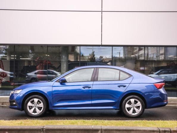 Skoda Octavia IV (A8) с пробегом 2021 года, цена 2 050 000 рублей, 79711 км, лифтбек, Автокод Объявления