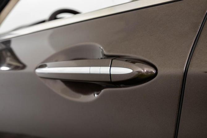 Hyundai Genesis II с пробегом 2014 года, цена 1 999 000 рублей, 182362 км, седан, Автокод Объявления