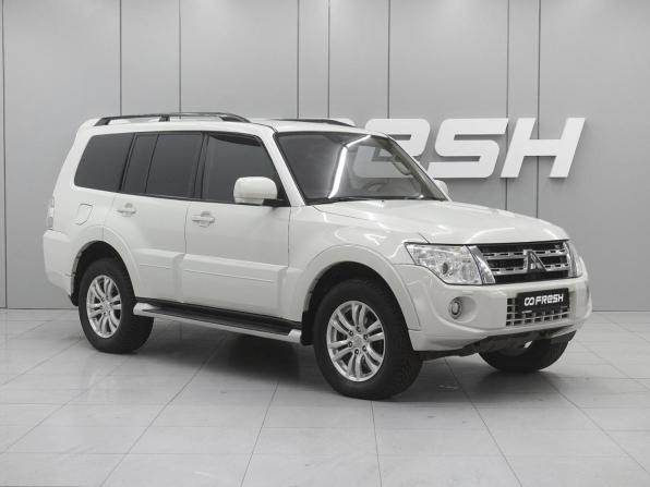 Mitsubishi Pajero IV Рестайлинг 1 с пробегом 2014 года, цена 2 080 000 рублей, 209799 км, внедорожник, Автокод Объявления
