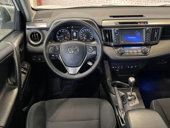 Toyota RAV4 IV (XA40) Рестайлинг с пробегом 2017 года, цена 1 920 000 рублей, 103441 км, внедорожник, Автокод Объявления