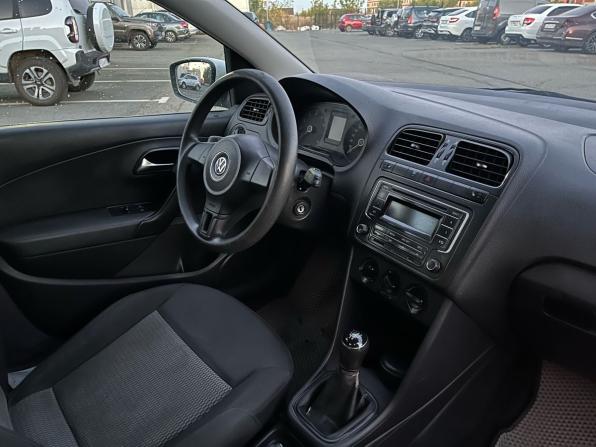 Volkswagen Polo V с пробегом 2014 года, цена 640 000 рублей, 181000 км, седан, Автокод Объявления