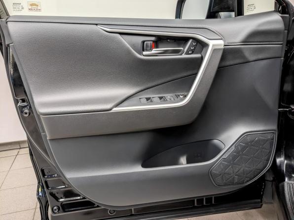 Toyota RAV4 V (XA50) с пробегом 2021 года, цена 3 600 000 рублей, 61436 км, внедорожник, Автокод Объявления