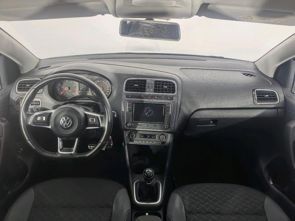 Volkswagen Polo V Рестайлинг с пробегом 2018 года, цена 960 000 рублей, 105000 км, седан, Автокод Объявления