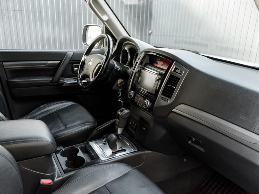 Mitsubishi Pajero IV Рестайлинг 2 Екатеринбург  - изображение 13