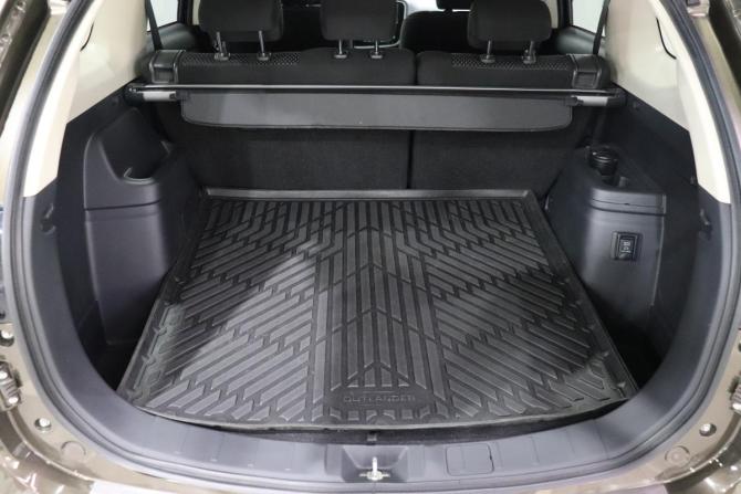 Mitsubishi Outlander III Рестайлинг 2 с пробегом 2018 года, цена 1 970 000 рублей, 113394 км, внедорожник, Автокод Объявления