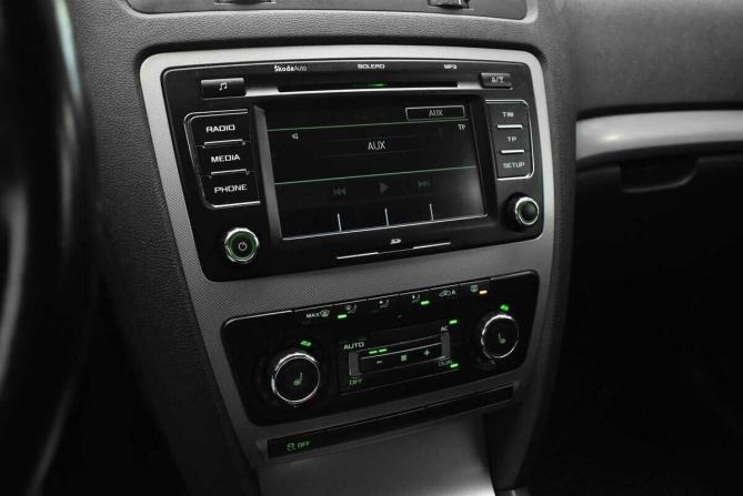Skoda Octavia II (A5) Рестайлинг с пробегом 2012 года, цена 735 000 рублей, 156253 км, лифтбек, Автокод Объявления